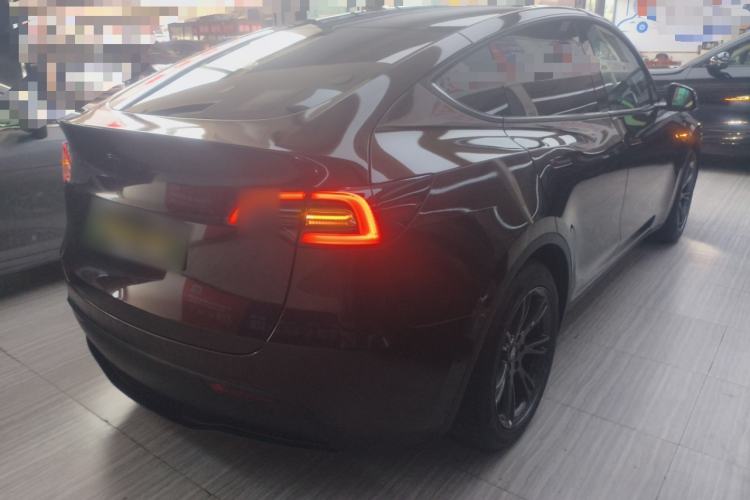 Used Tesla Model Y 2023 Rear-Wheel-Drive Version Rear Right 45 Deg