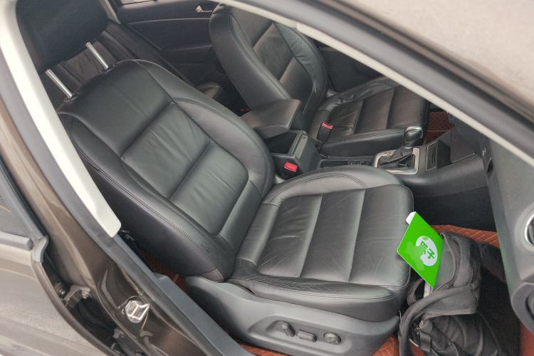 Used Volkswagen Tiguan L 2013 1.8 TSI Automatic Two-Wheel Drive Comfort Edition
