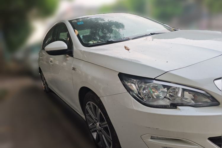 Used Peugeot 408 2015 1.2T Automatic Luxury Edition Front Right 45 Deg