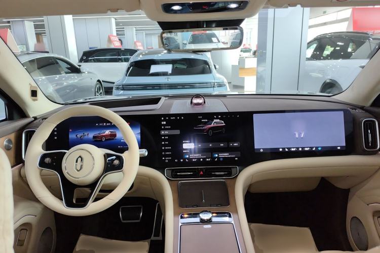 Used Hima AITO M9 2025 Extended-Range Ultra Version 52 kWh 6-Seater
