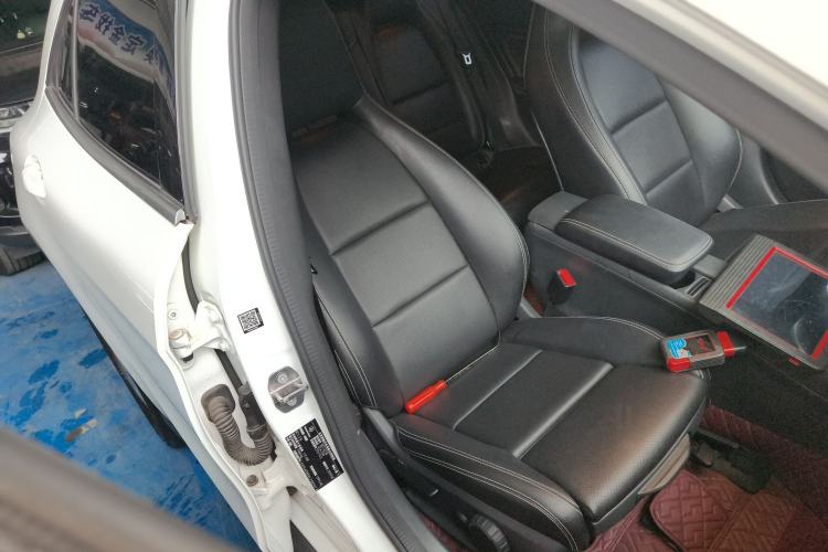 Used Mercedes-Benz GLA 2019 GLA 200 Dynamic Edition Right Front Seat