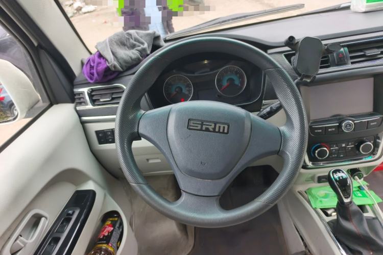 Used Jinbei New Hiace X30L CNG 2023 100L CNG Wealth Edition Bus 6/7 Seats No Air Conditioning SWCC15M
