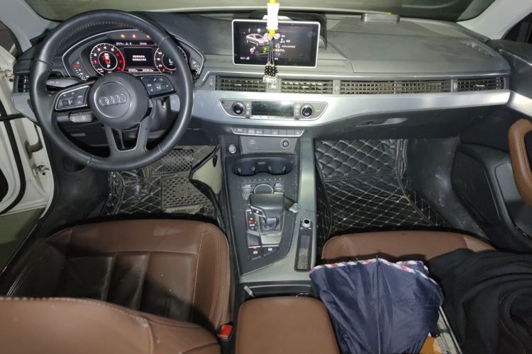 Used Audi A4L 2018 30th Anniversary Edition 40 TFSI Fashion Model
