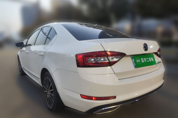 Used Skoda Octavia 2018 1.6L Automatic Luxury Edition

