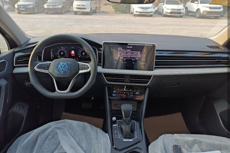 Used Volkswagen Tiguan L New Energy 2023 430 PHEV Plug-in Hybrid Prestige Edition Interior 1