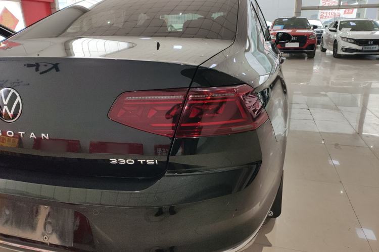 Used Volkswagen Magotan 2023 2 Million Units Commemorative Edition 330TSI DSG Luxury Version