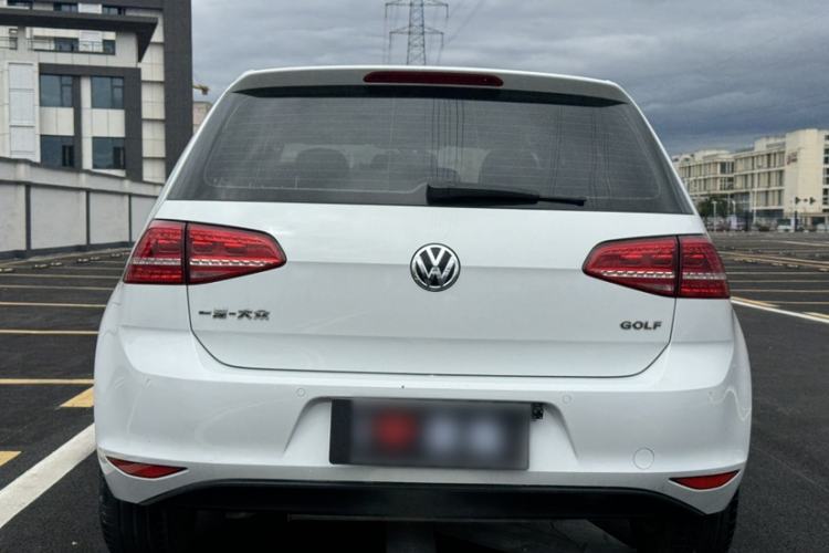 Used Volkswagen Golf 2016 1.6L Automatic Fashion Model