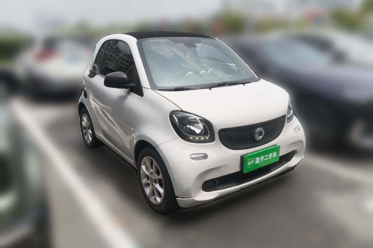 Used smart fortwo 2015 1.0L 52 kW hardtop Dynamic version