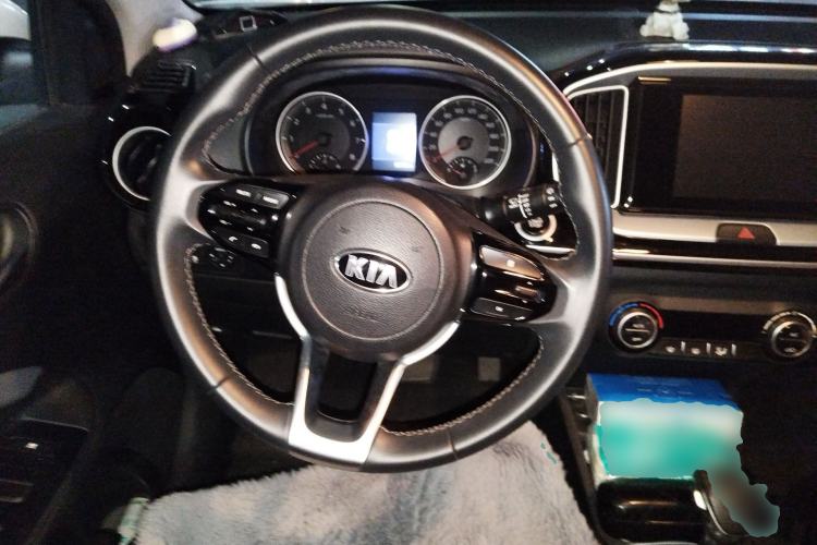 Used Kia kx1 Stonic 2019 1.4L Automatic Fun Edition China VI
