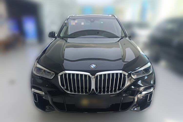 Used BMW X5 2022 xDrive 30Li Luxury M Sport Package
