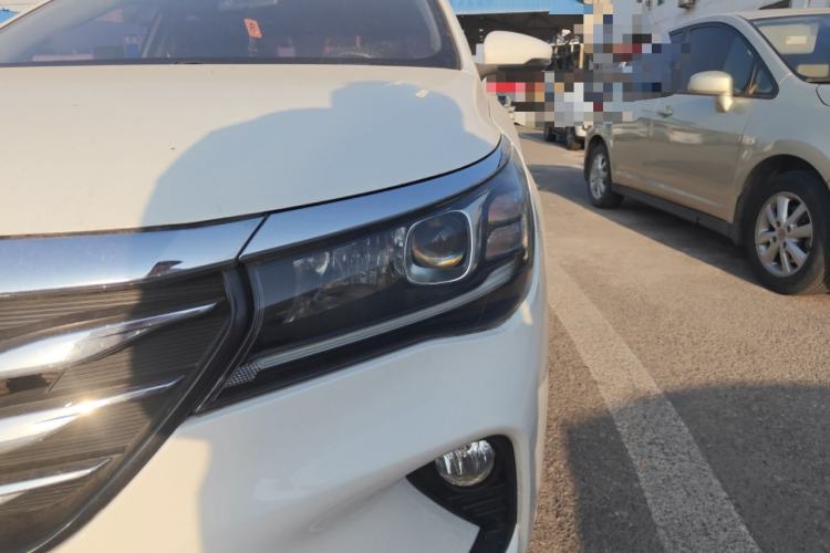 Used GAC Trumpchi GA4 2018 150N Automatic Luxury Edition Left Front Headlight