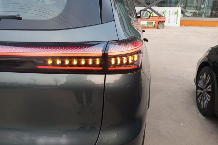 Used Chery Tiggo 8 PLUS C-DM 2025 1.5T 116 km Luxury Version 5 Seats
