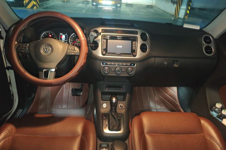 Used Volkswagen Tiguan 2015 2.0 TSI Automatic All-Wheel Drive Luxury Edition