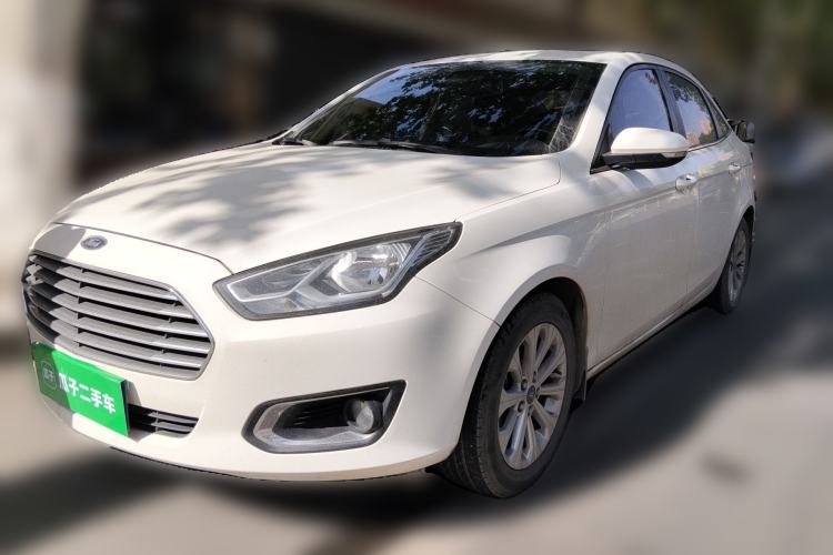 Used Ford Escort 2015 1.5L Automatic Fashion Model