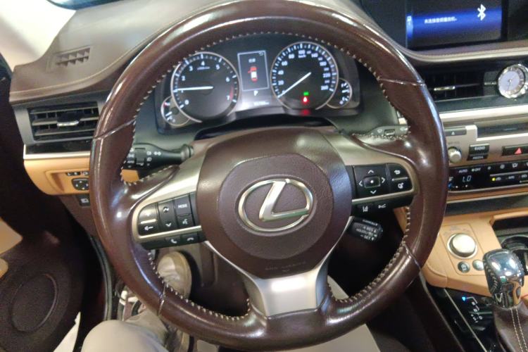 Used Lexus ES 2015 200 Comfort Edition