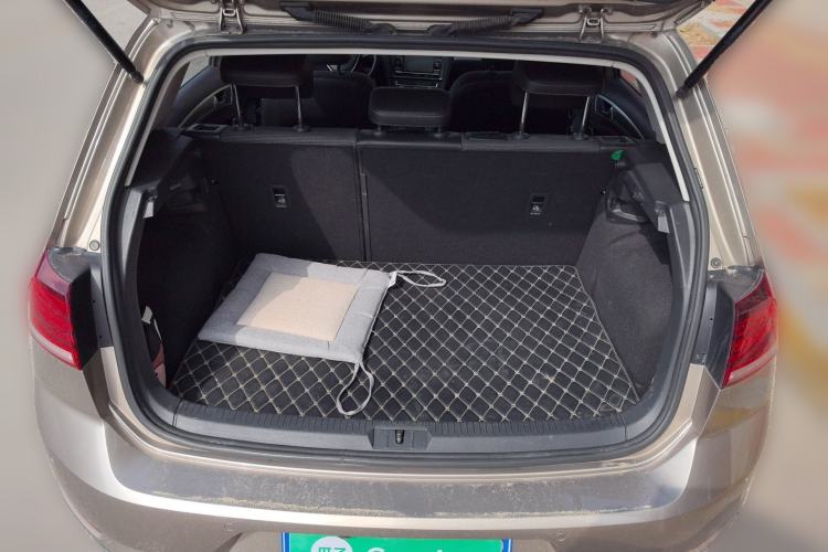 Used Volkswagen Golf 2018 230TSI Automatic Comfort Model
