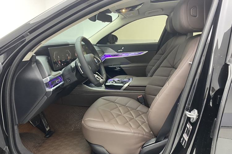 Used BMW 7 Series 2023 735Li M Sport Package