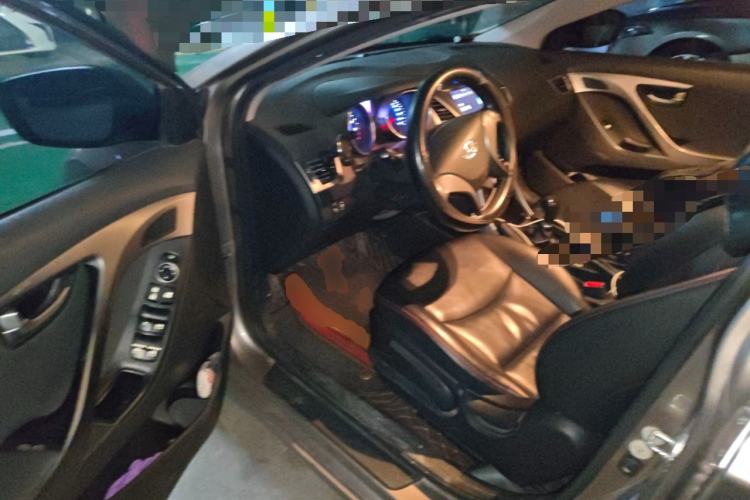 Used Hyundai Elantra (5th Generation / Langdong) 2016 1.6L Manual Luxury Model
