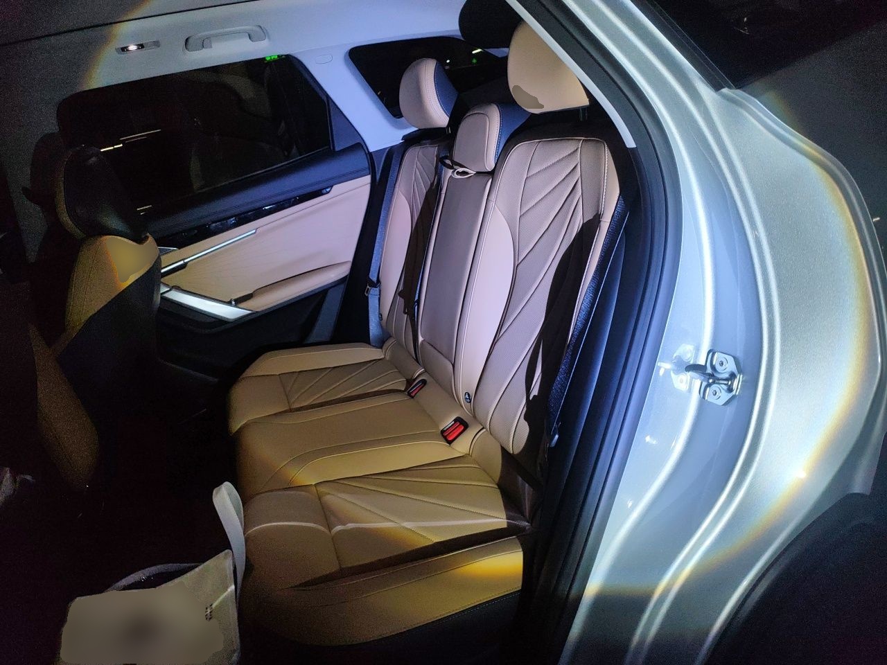 Geely Auto FX11 2023 1.5TD DCT Prestige Edition — снимка 17
