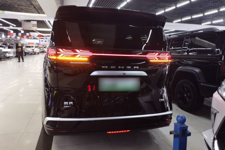 Used Denza D9 2022 DM-i 1040 Prestige Model Rear