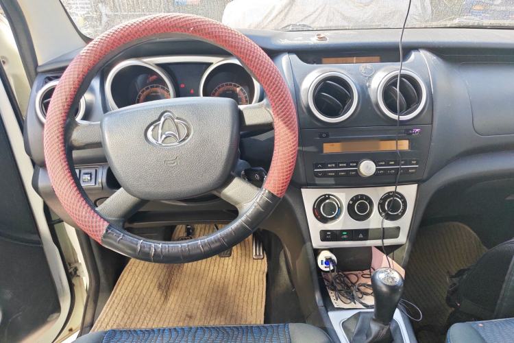 Used CHANGAN KAICHENG Ounuo S 2015 1.5L CNG Model
