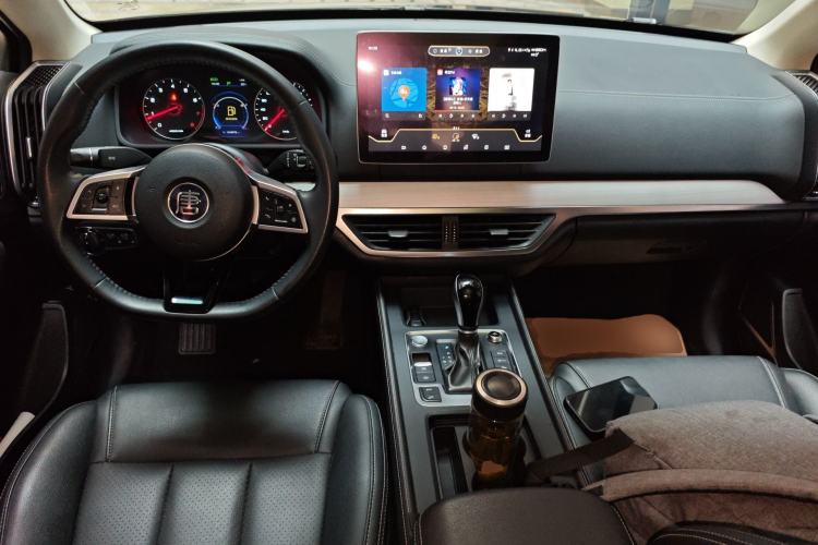 Used BYD Tang 2018 2.0T Automatic Smart Connect Prestige 7-Seater China V Standard Center Console