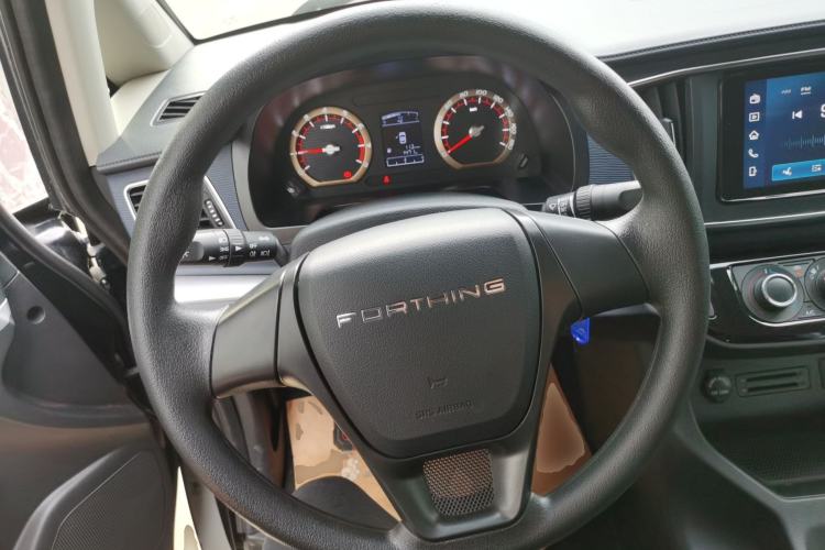 Used FORTHING Lingzhi 2023 M5L 1.6L Comfort Edition 7-Seater