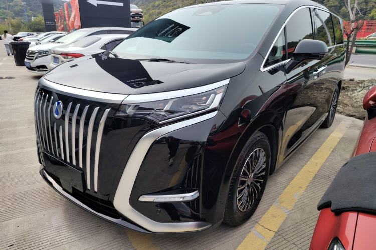 Used Denza D9 2022 EV 620 Prestige Model