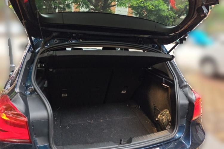 Used BMW 1 Series 2015 120i Leading Model Trunk