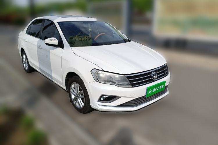 Used Volkswagen Jetta 2017 1.5L Automatic Comfort Model Front Right 45 Deg