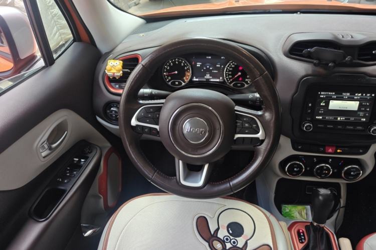 Used Jeep Renegade 2016 1.4T Automatic Smart Edition Steering Wheel