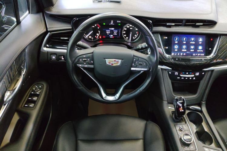 Used Cadillac XT6 2022 2.0T Six-Seater Two-Wheel-Drive Luxury Version
