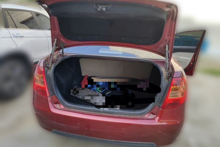 Used Bestune B50 2012 1.6L manual sunroof version Trunk