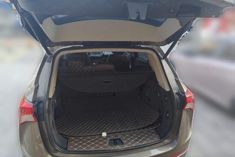 Used Buick Envision 2018 28T Four-Wheel Drive Luxury Model
