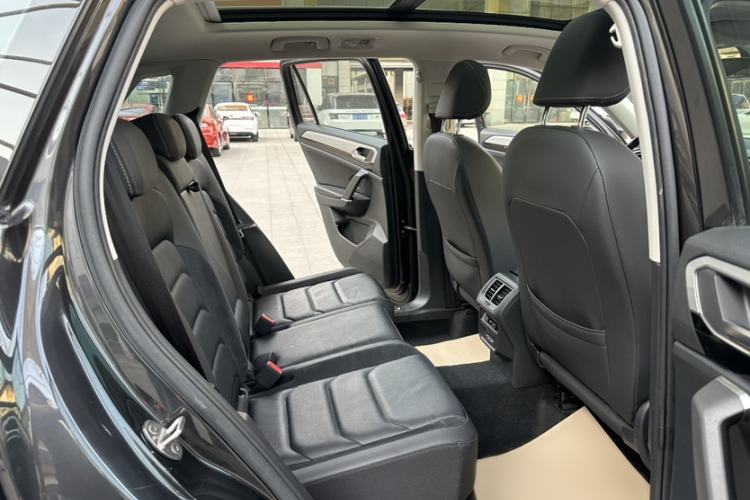 Used Volkswagen Tayron 2019 330TSI Two-Wheel-Drive Luxury Plus China VI Standard
