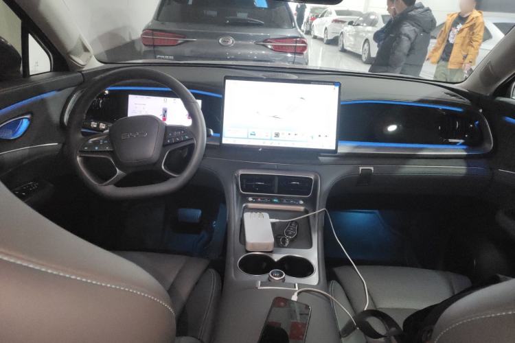 Used BYD Sealion 07 DM-i 2025 150 Flagship+ Edition Interior 2