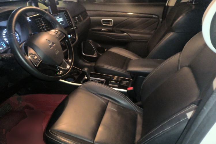 Used Mitsubishi Outlander 2020 2.0L Two-Wheel Drive Enjoyment Version 5 Seats