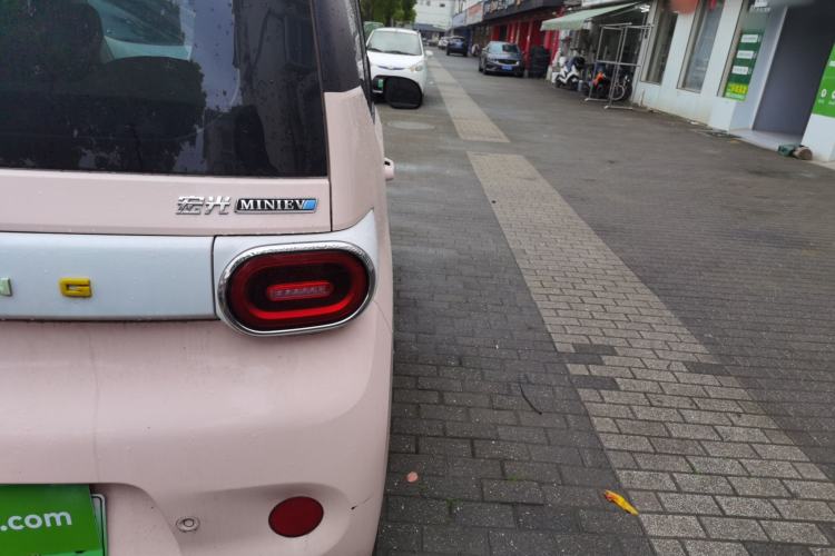 Used Wuling Hongguang MINIEV 2024 3rd Generation 215km Advanced Version Right Rear Taillight