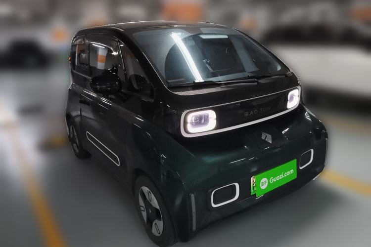 Used Baojun KiWi EV 2022 Artist Lite Edition Ternary Lithium Front Right 45 Deg