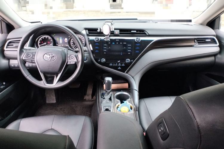 Used Toyota Camry 2019 Revised Version 2.0G Luxury Edition
