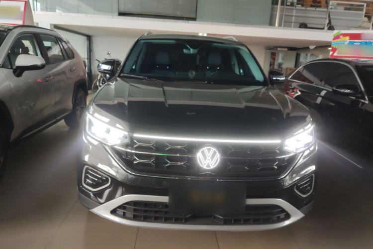 Used Volkswagen Tayron 2024 300TSI Two-Wheel-Drive Luxury Plus Advanced Version Front