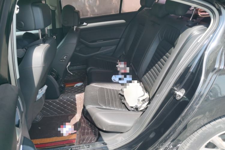 Used Volkswagen Magotan 2017 330TSI DSG Leading Model Left Rear Seat