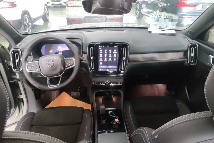Used Volvo XC40 New Energy 2023 Long-Range Version
