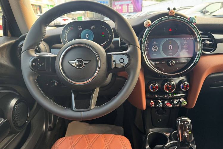 Used MINI MINI 2022 Updated 1.5T COOPER Artist
