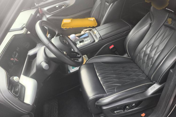 Used GAC Trumpchi GS8 2022 Dual-Engine Series 2.0TM Two-Wheel Drive Prestige Edition (7 Seats)