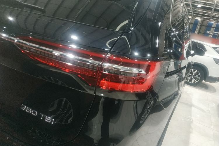 Used Volkswagen Viloran 2024 380TSI Premium Edition Exterior 3