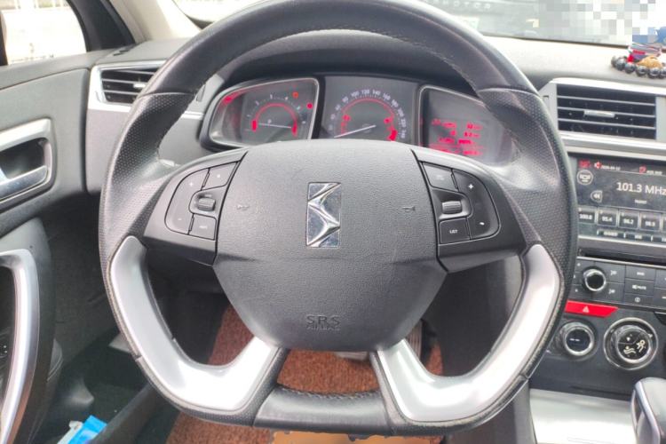 Used DS 6 2014 1.6T Luxury Edition THP160 Steering Wheel