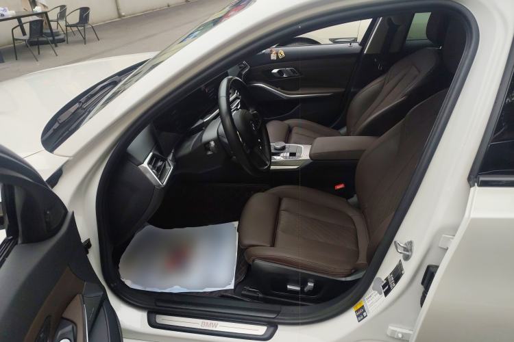 Used BMW i3 2023 eDrive 40 L Midnight Sports Package Driver Seat