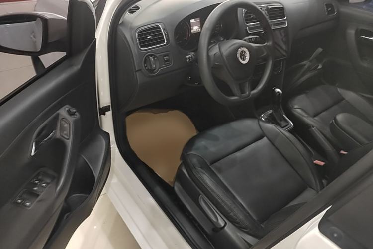 Used Volkswagen Polo 2014 1.4L Automatic Comfort Edition
