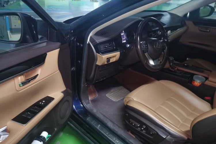 Used Lexus ES 2017 200 30th Anniversary Edition